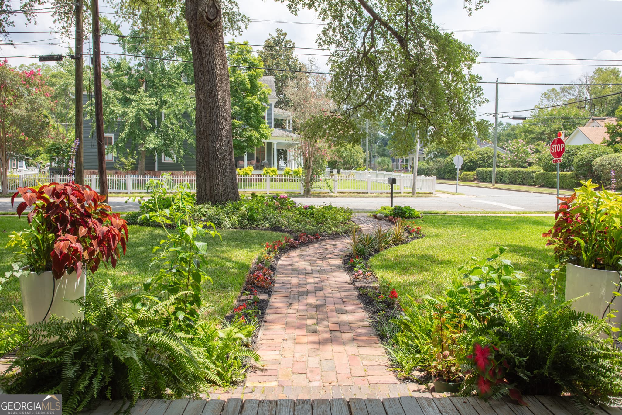 4 bedroom, 3.5 bathroom, 3,494 sq ft single family residence for sale at 401 E Jefferson Street, Thomasville, GA 31792 — photo 7