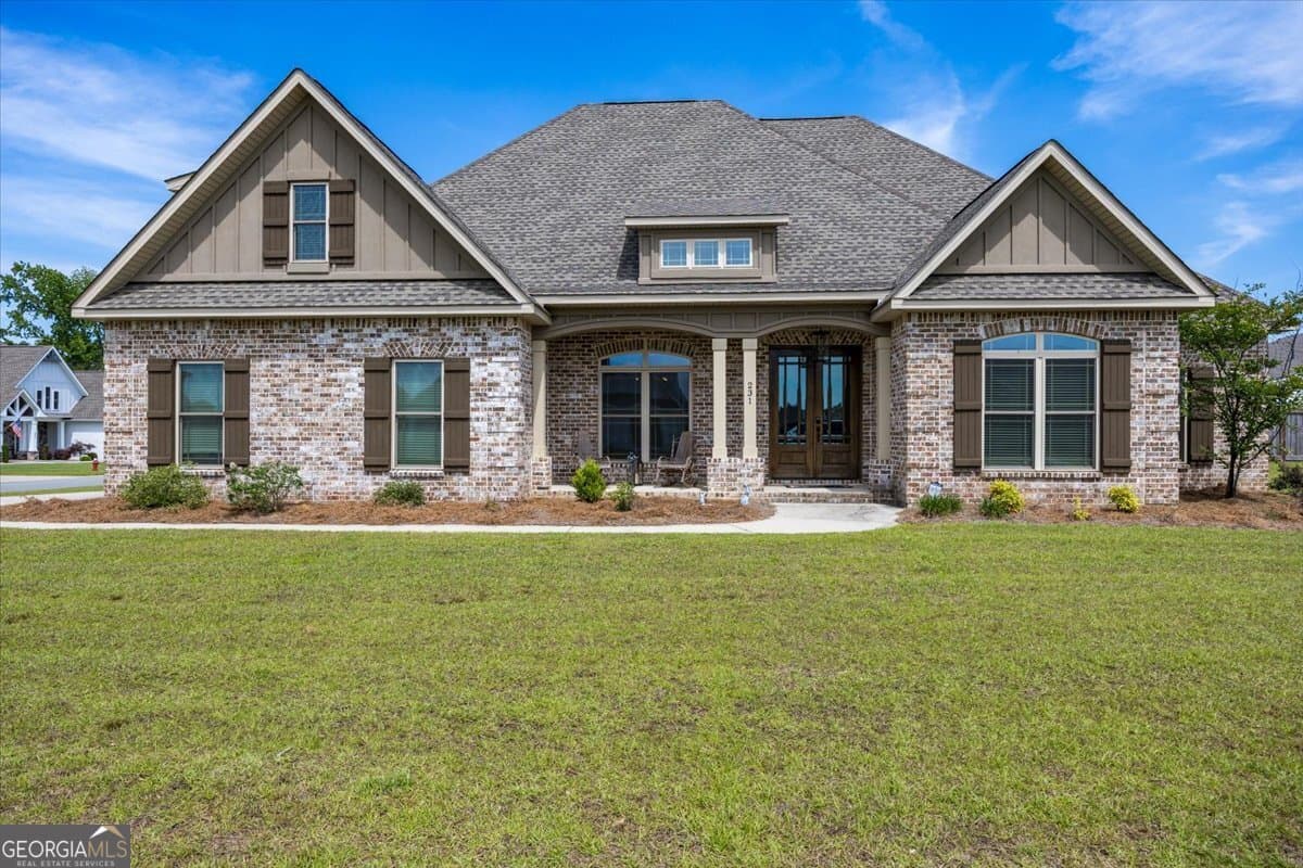 5 bedroom, 4 bathroom, 2,995 sq ft single family residence for sale at 231 Flat Shoal Drive, Bonaire, GA 31005 — photo 4
