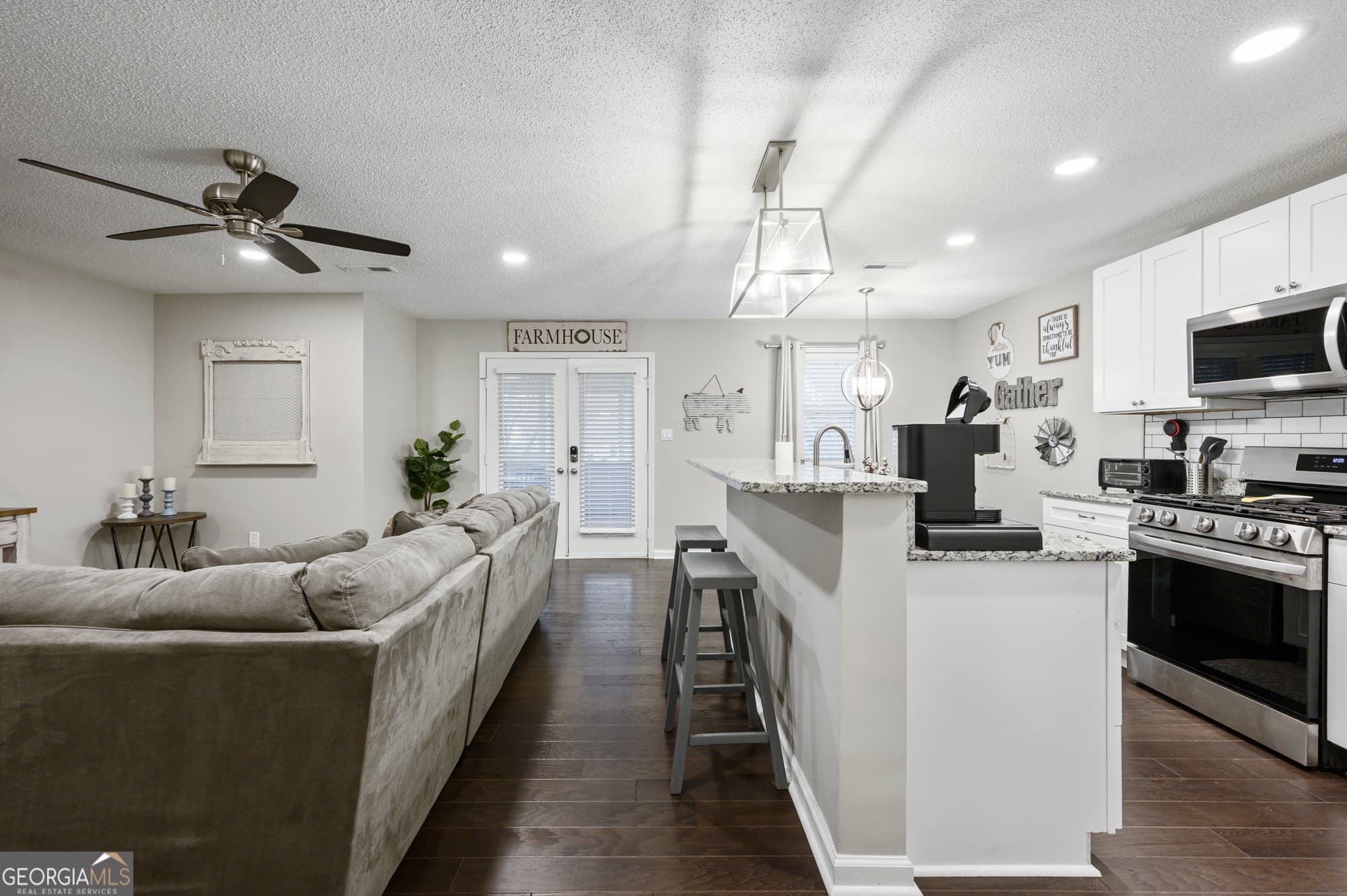 2 bedroom, 2.5 bathroom single family residence for rent at 10 Jill Lane, Cartersville, GA 30120 for $3,474 a month — photo 7