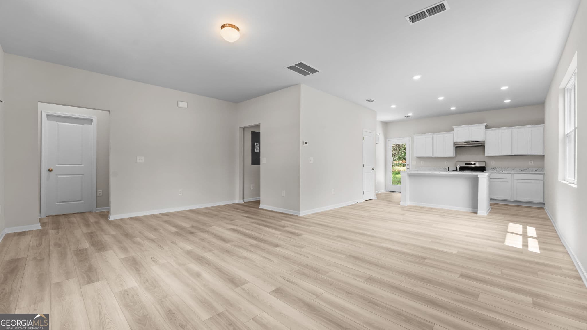 3 bedroom, 2 bathroom, 1,271 sq ft single family residence under contract at 150 Clemit Harris Road LOT 8, Newnan, GA 30263 — photo 7