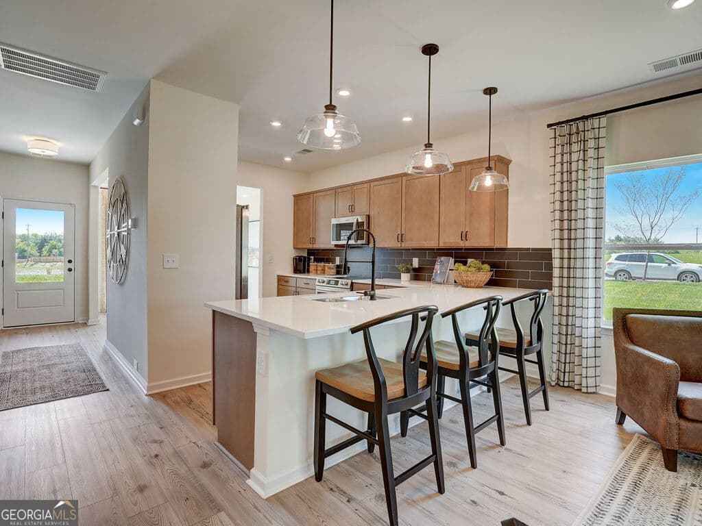 4 bedroom, 2.5 bathroom, 2,231 sq ft single family residence for rent at 192 Marion Drive, Cartersville, GA 30120 for $2,400 a month — photo 7
