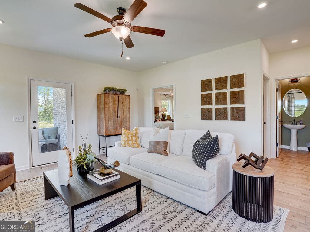 4 bedroom, 2.5 bathroom, 2,231 sq ft single family residence for rent at 192 Marion Drive, Cartersville, GA 30120 for $2,400 a month — photo 10