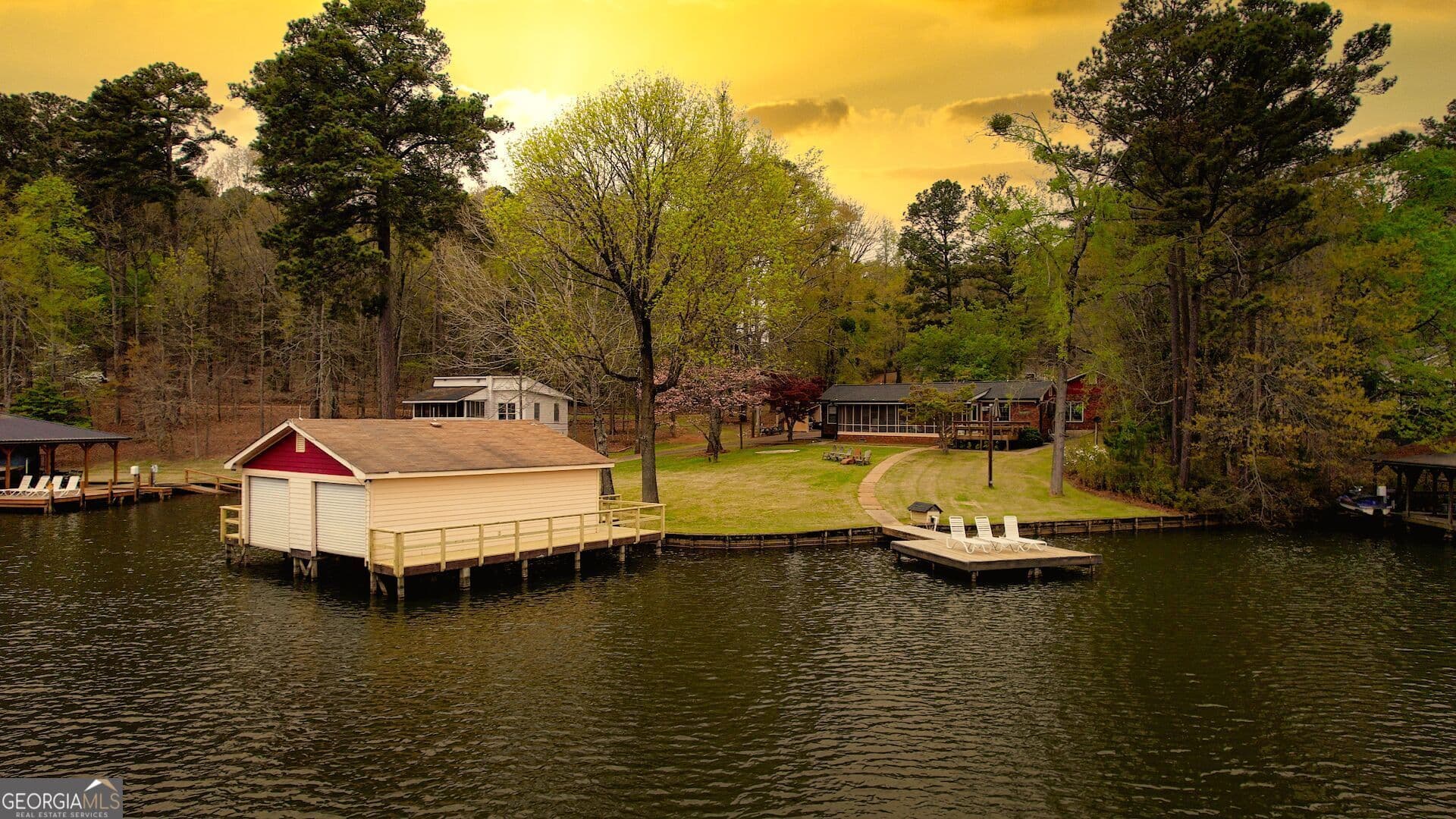 4 bedroom, 3 bathroom, 2,060 sq ft single family residence for sale at 1665 County Line Extension, Mansfield, GA 30055 — photo 5