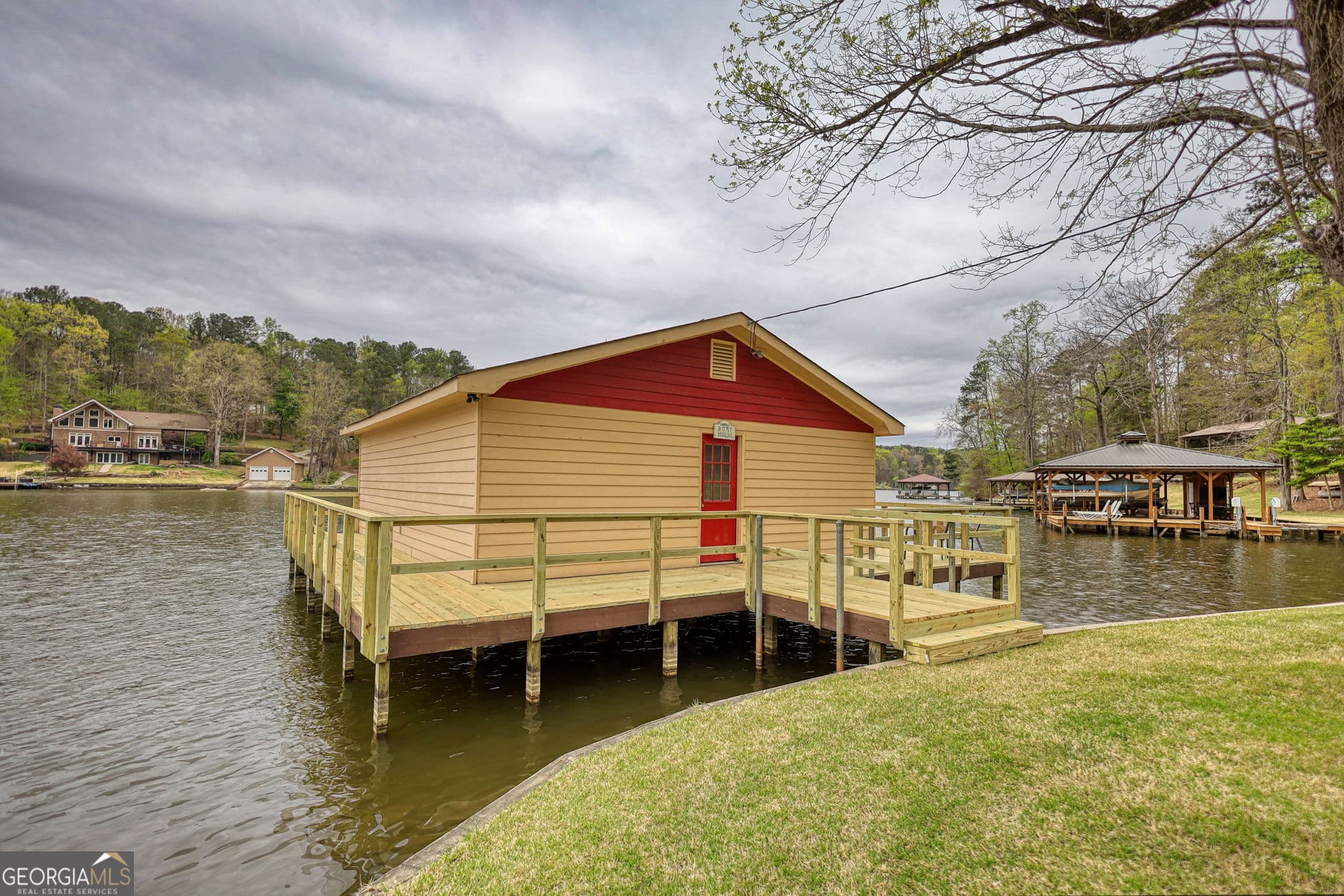 4 bedroom, 3 bathroom, 2,060 sq ft single family residence for sale at 1665 County Line Extension, Mansfield, GA 30055 — photo 10