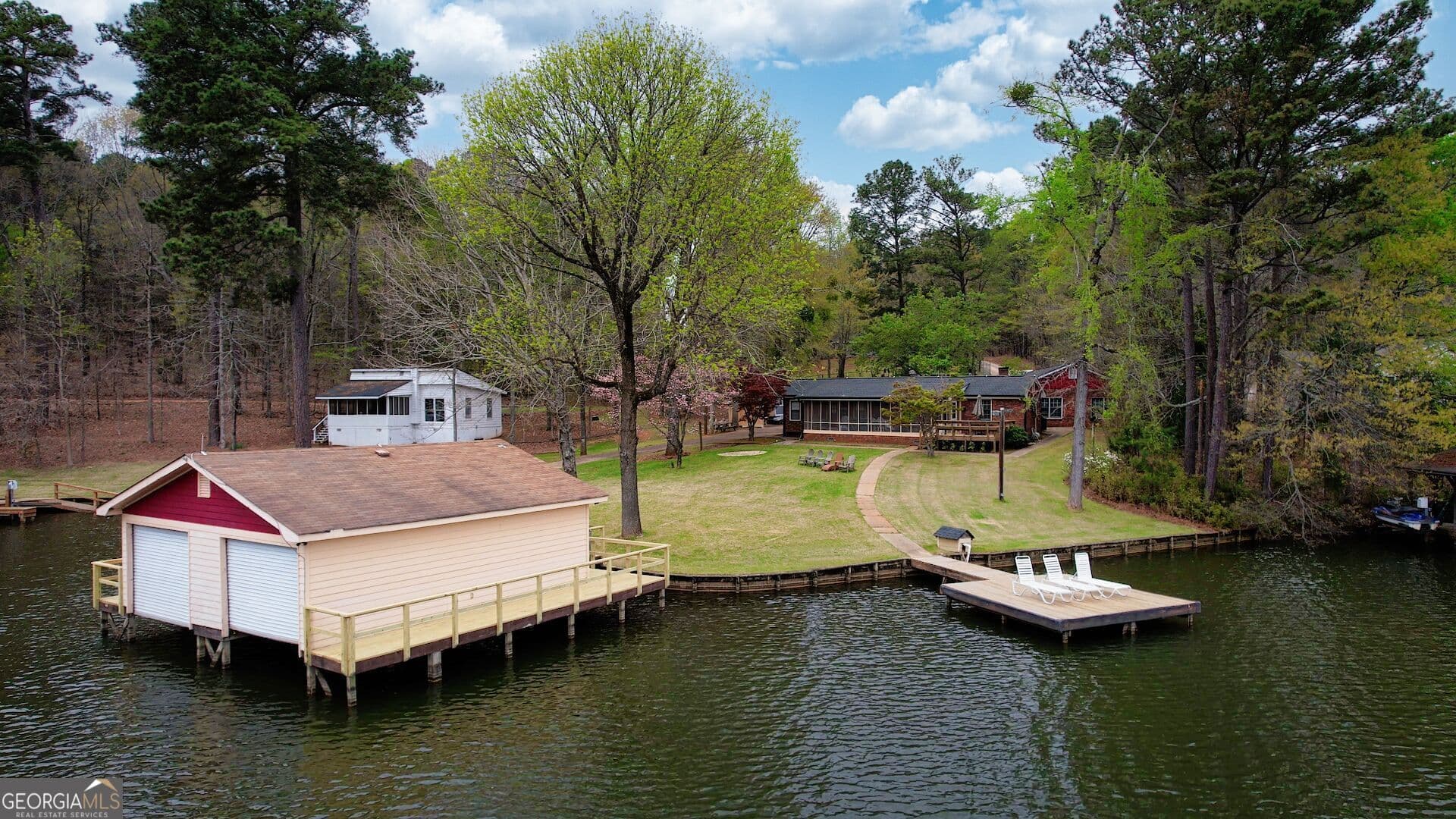 4 bedroom, 3 bathroom, 2,060 sq ft single family residence for sale at 1665 County Line Extension, Mansfield, GA 30055 — photo 4
