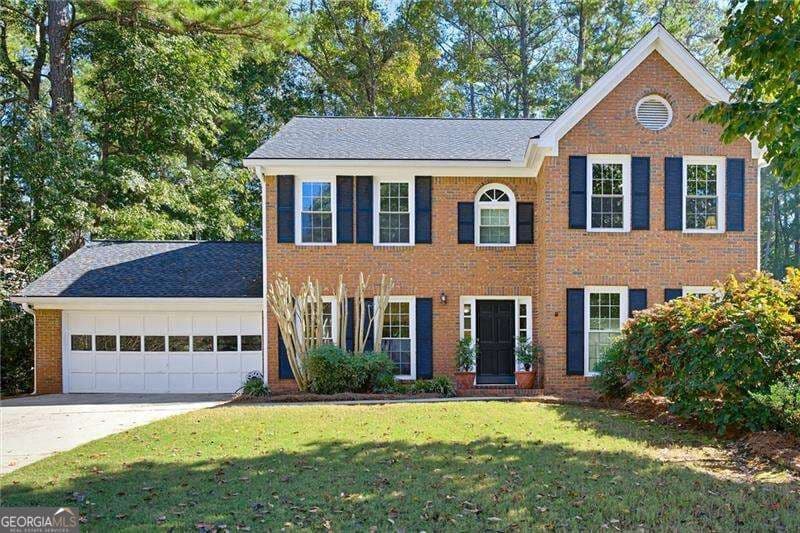 4 bedroom, 2.5 bathroom, 2,152 sq ft single family residence for sale at 5214 Michaels Way, Woodstock, GA 30188