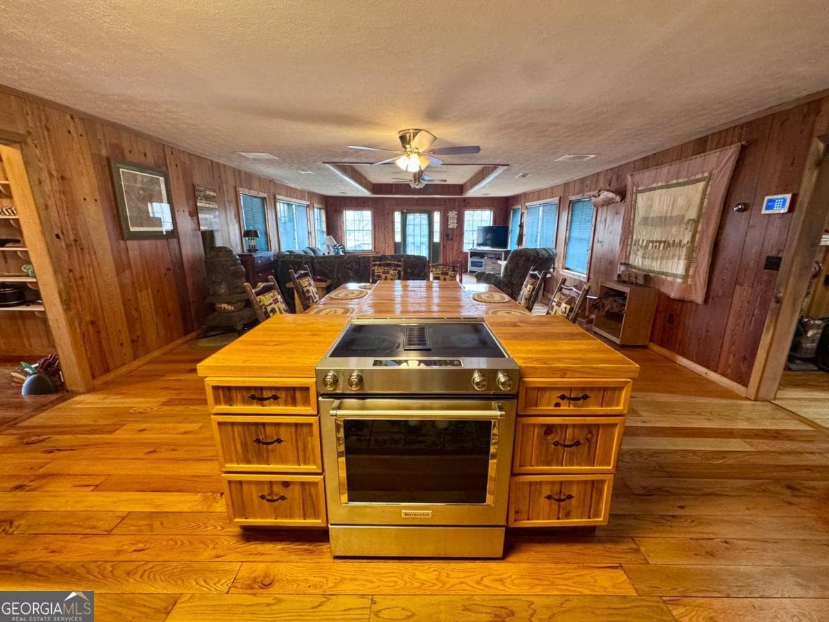 2 bedroom, 2 bathroom, 1,600 sq ft cabin,single family residence under contract at 6 Three Rivers Estates Road, Uvalda, GA 30473 — photo 5