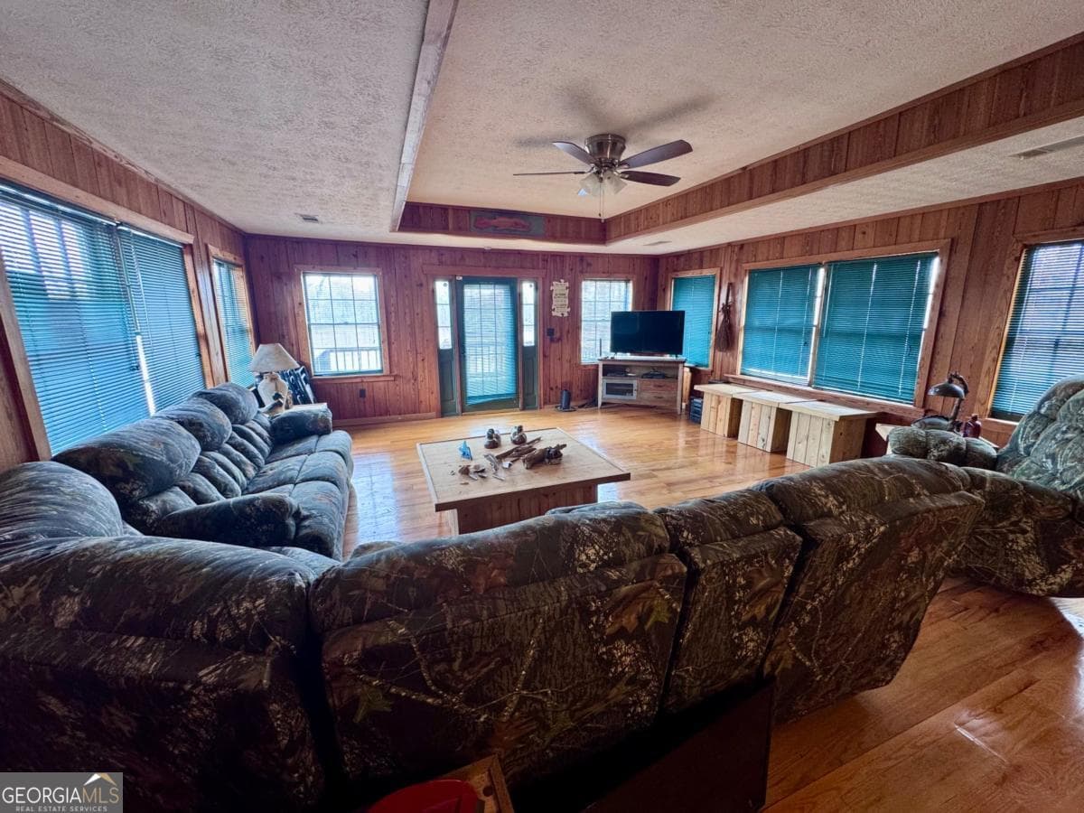 2 bedroom, 2 bathroom, 1,600 sq ft cabin,single family residence under contract at 6 Three Rivers Estates Road, Uvalda, GA 30473 — photo 10