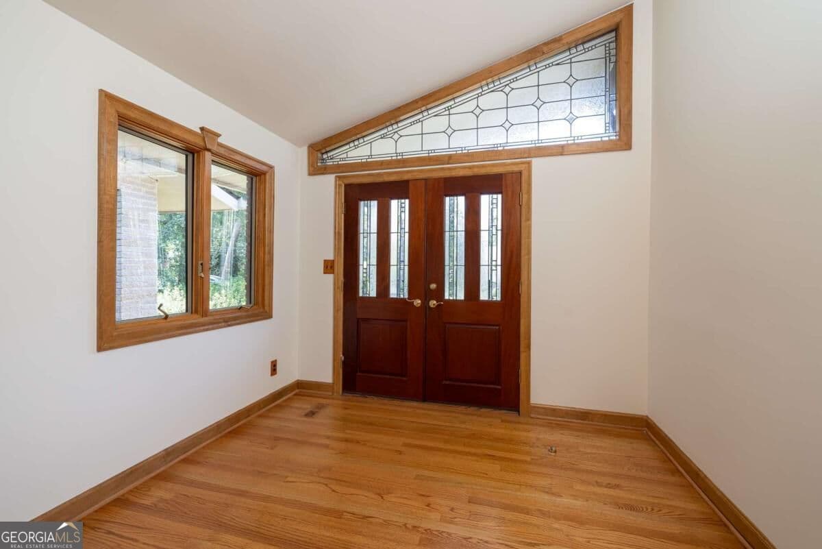 4 bedroom, 3 bathroom single family residence for sale at 3267 Ivanhoe Drive, Atlanta, GA 30327 — photo 6