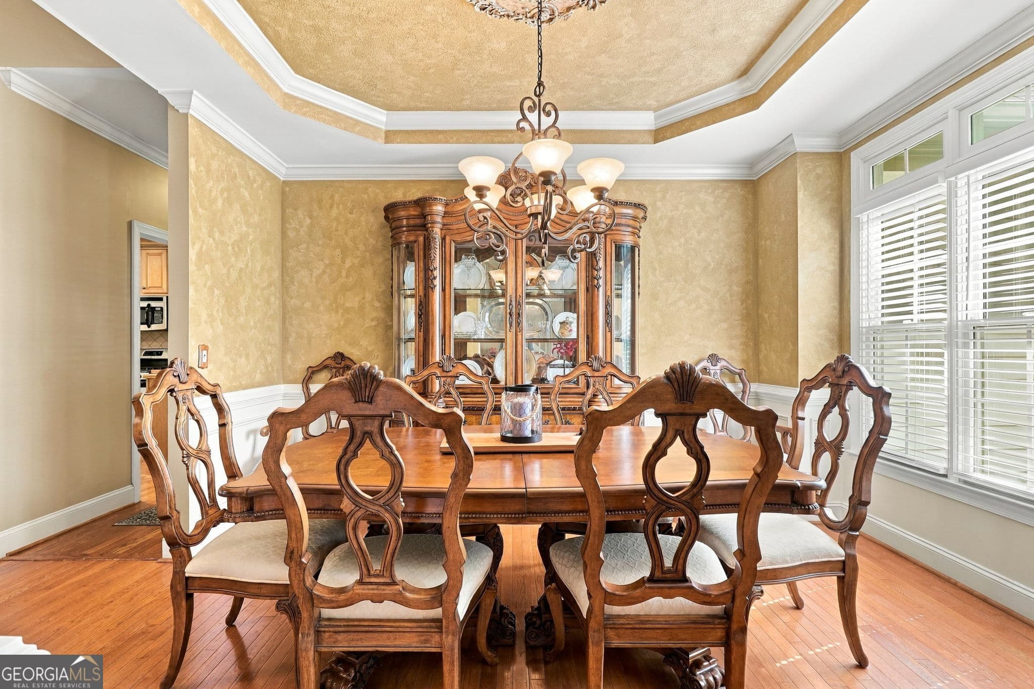 6 bedroom, 4 bathroom, 4,205 sq ft single family residence for sale at 7930 Willow Point, Gainesville, GA 30506 — photo 5