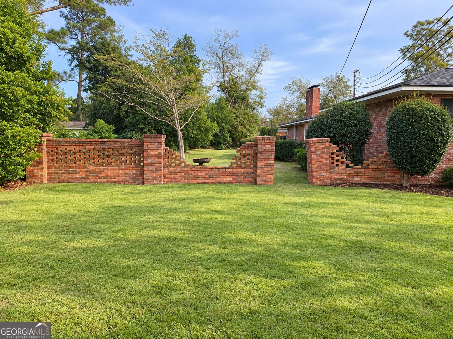 3 bedroom, 2.5 bathroom, 2,518 sq ft single family residence under contract at 1405 Parkway Drive, Vidalia, GA 30474 — photo 2