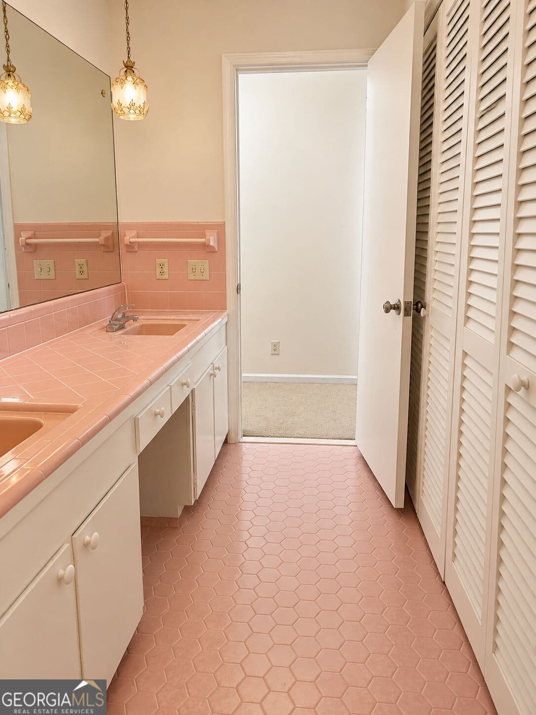 3 bedroom, 2.5 bathroom, 2,518 sq ft single family residence under contract at 1405 Parkway Drive, Vidalia, GA 30474 — photo 7