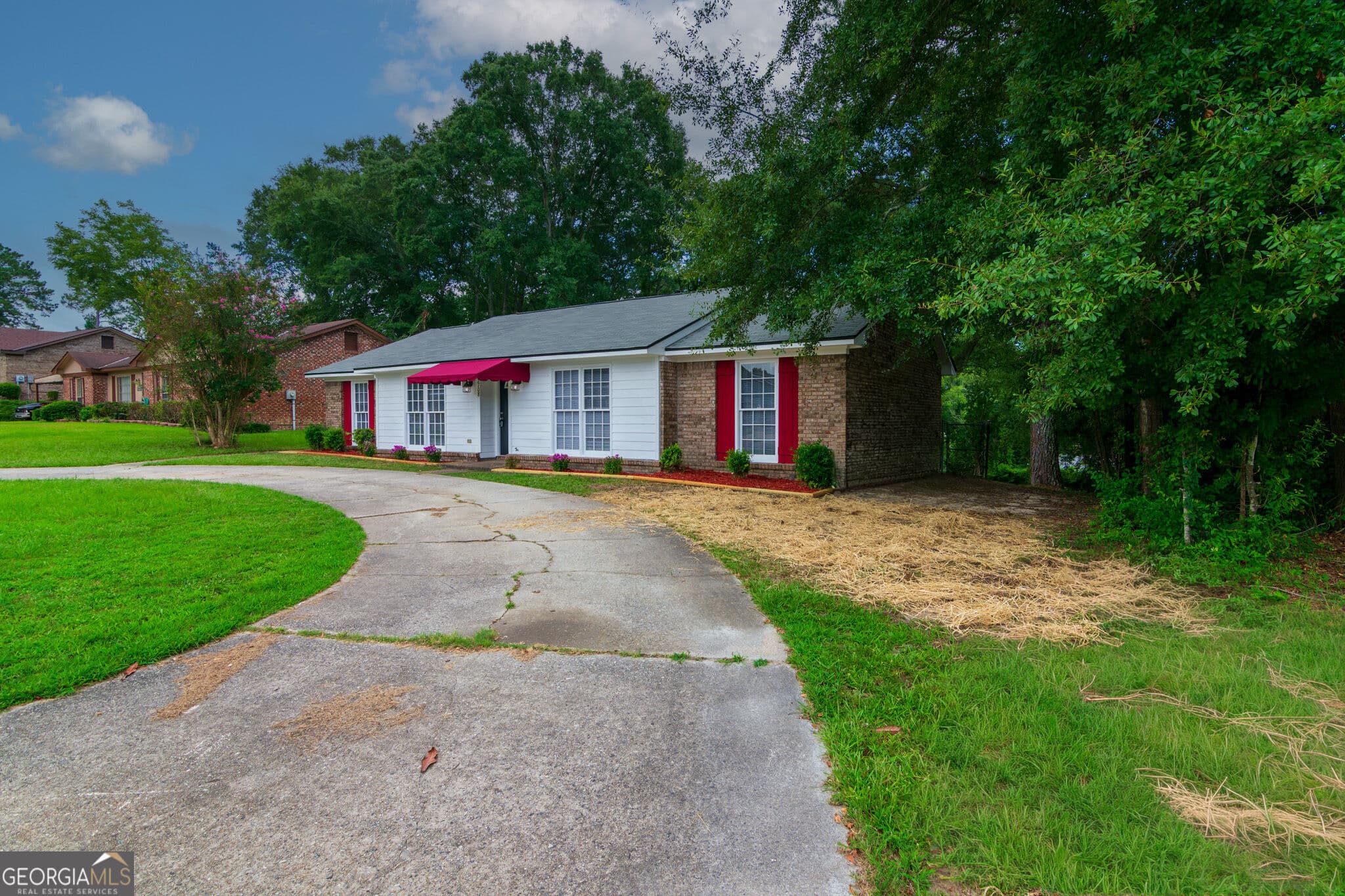 3 bedroom, 2 bathroom single family residence under contract at 2708 Skylake Drive, Columbus, GA 31907 — photo 3