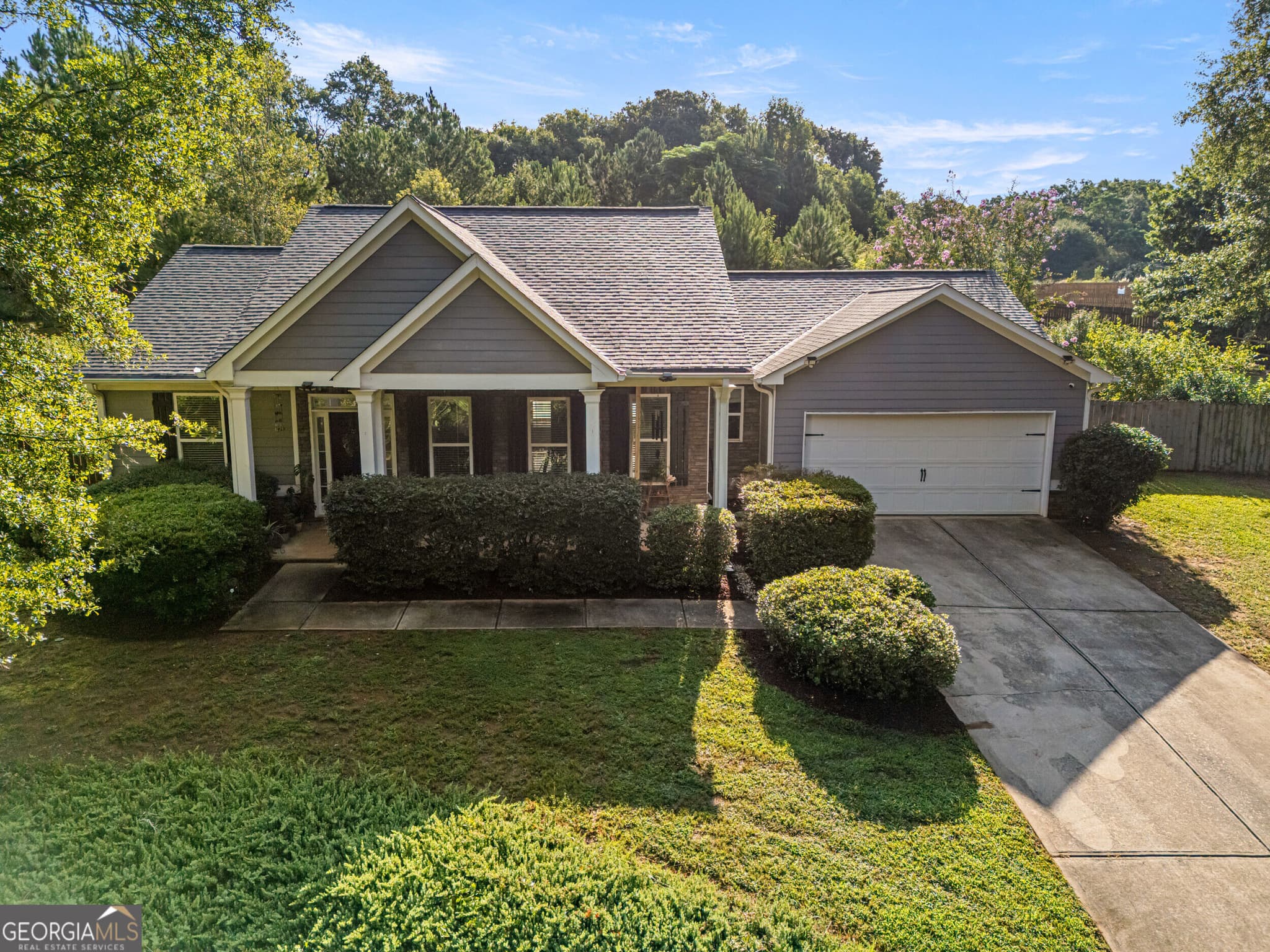 3 bedroom, 2 bathroom, 1,781 sq ft single family residence for sale at 115 Linda Street, Colbert, GA 30628