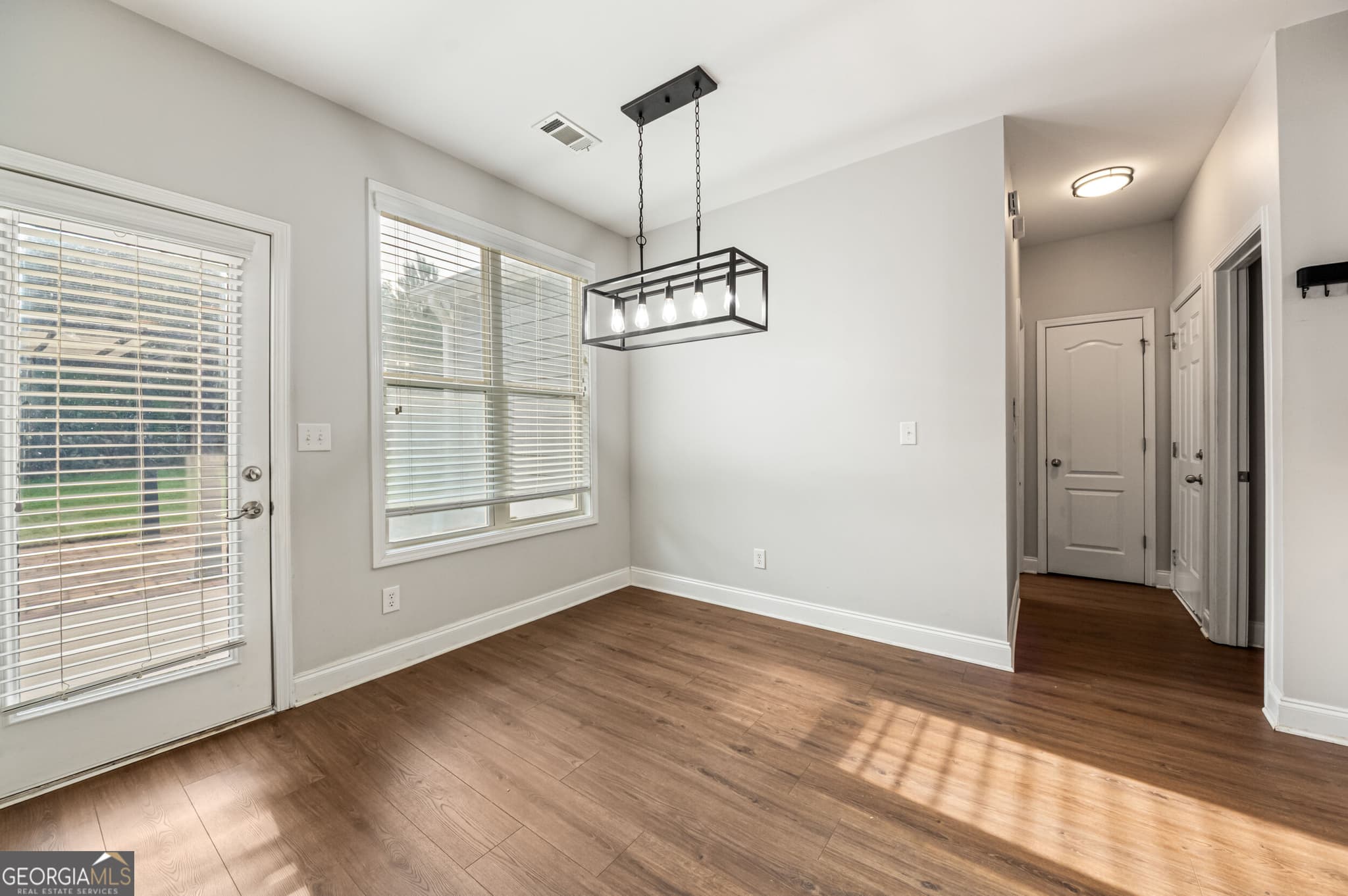 3 bedroom, 2 bathroom, 1,781 sq ft single family residence for sale at 115 Linda Street, Colbert, GA 30628 — photo 8