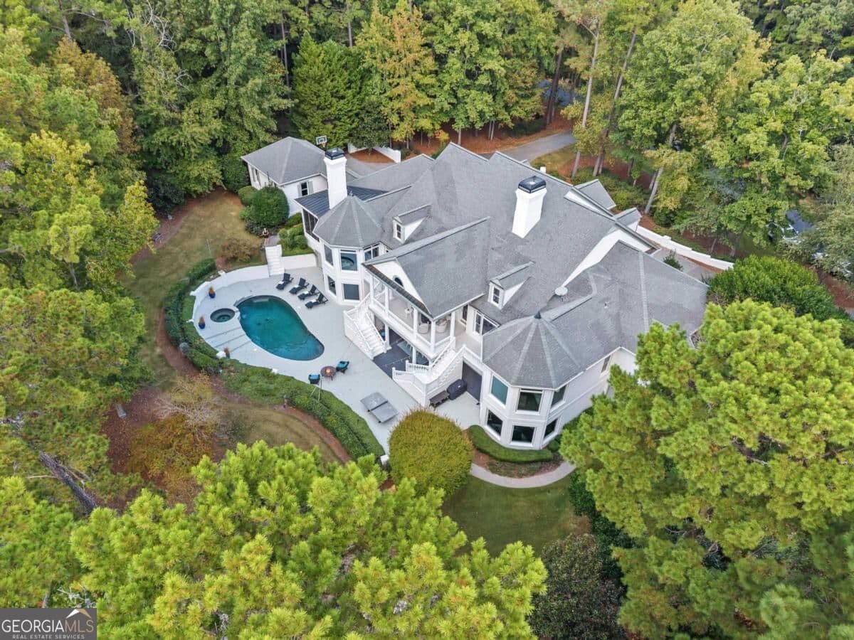 4 bedroom, 5.5 bathroom, 8,214 sq ft single family residence for sale at 1010 Callahans Ridge, Greensboro, GA 30642 — photo 2