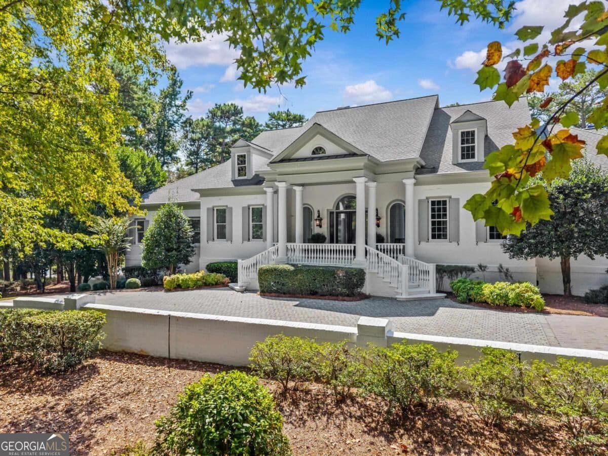 4 bedroom, 5.5 bathroom, 8,214 sq ft single family residence for sale at 1010 Callahans Ridge, Greensboro, GA 30642 — photo 4