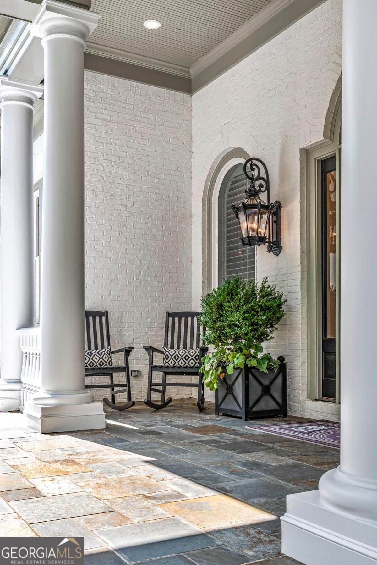 4 bedroom, 5.5 bathroom, 8,214 sq ft single family residence for sale at 1010 Callahans Ridge, Greensboro, GA 30642 — photo 8