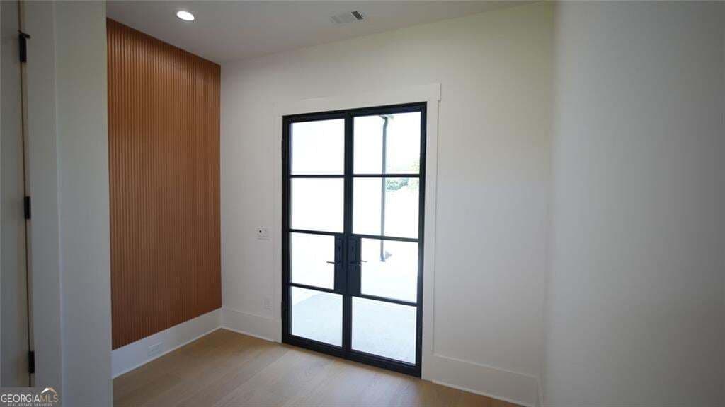 4 bedroom, 4.5 bathroom, 4,712 sq ft single family residence for sale at 3295 Kelly Glen Court, Dacula, GA 30019 — photo 5