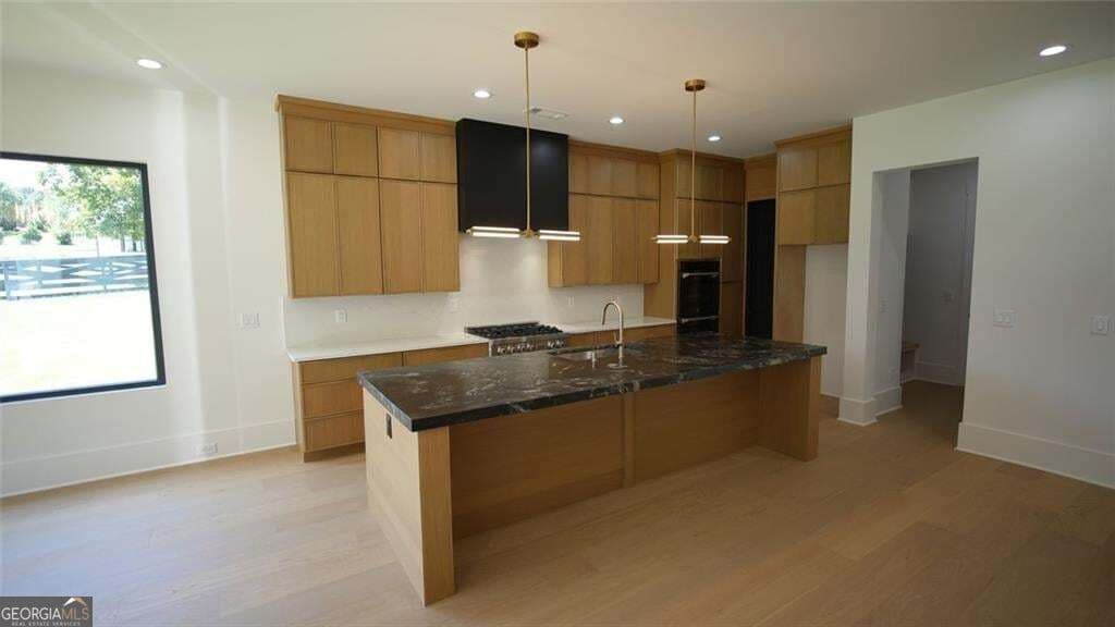 4 bedroom, 4.5 bathroom, 4,712 sq ft single family residence for sale at 3295 Kelly Glen Court, Dacula, GA 30019 — photo 8