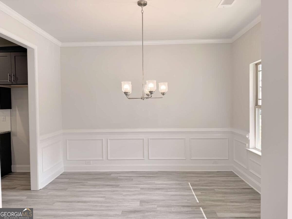 6 bedroom, 4.5 bathroom, 3,681 sq ft single family residence for sale at 442 Magnolia Grove Place, Cornelia, GA 30531 — photo 7
