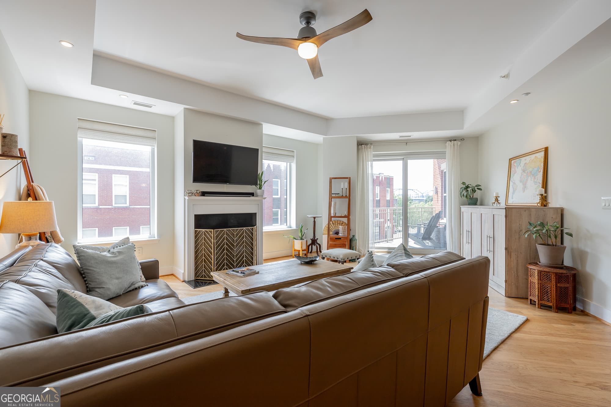 1 bedroom, 1.5 bathroom, 1,251 sq ft condominium for sale at 4 Cherokee Boulevard, Chattanooga, TN 37405