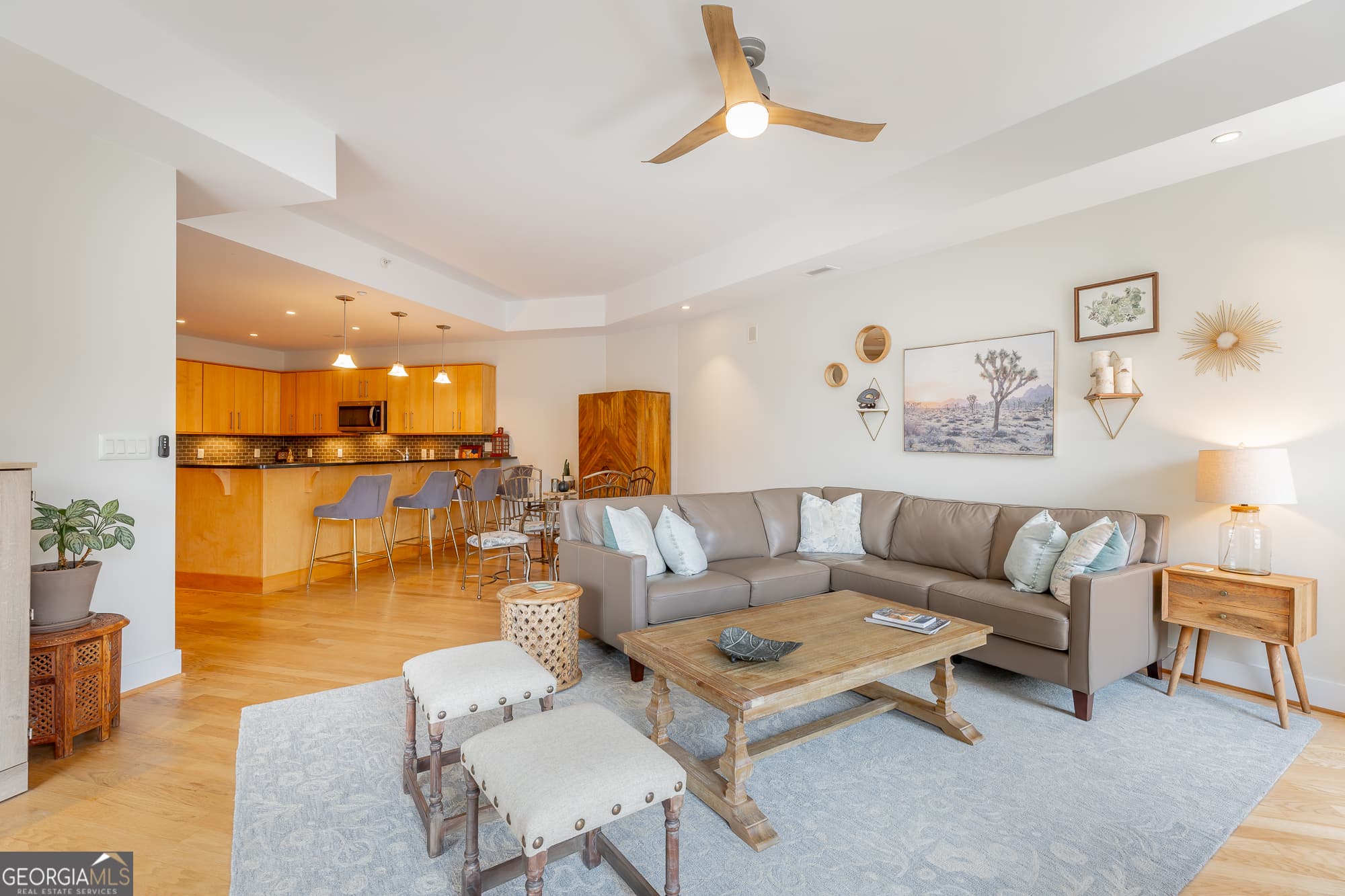 1 bedroom, 1.5 bathroom, 1,251 sq ft condominium for sale at 4 Cherokee Boulevard, Chattanooga, TN 37405 — photo 9