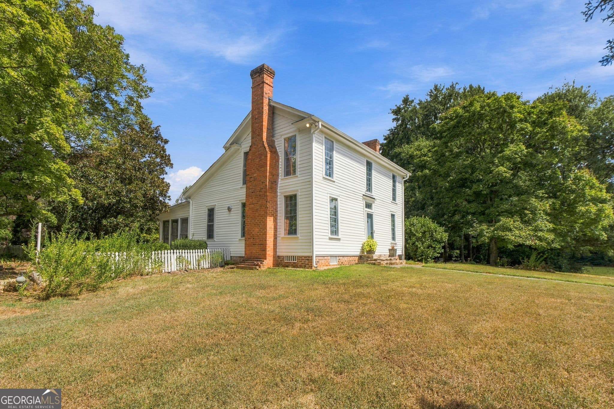 4 bedroom, 2.5 bathroom, 2,662 sq ft single family residence for sale at 1834 Highway 16, Jackson, GA 30233 — photo 6