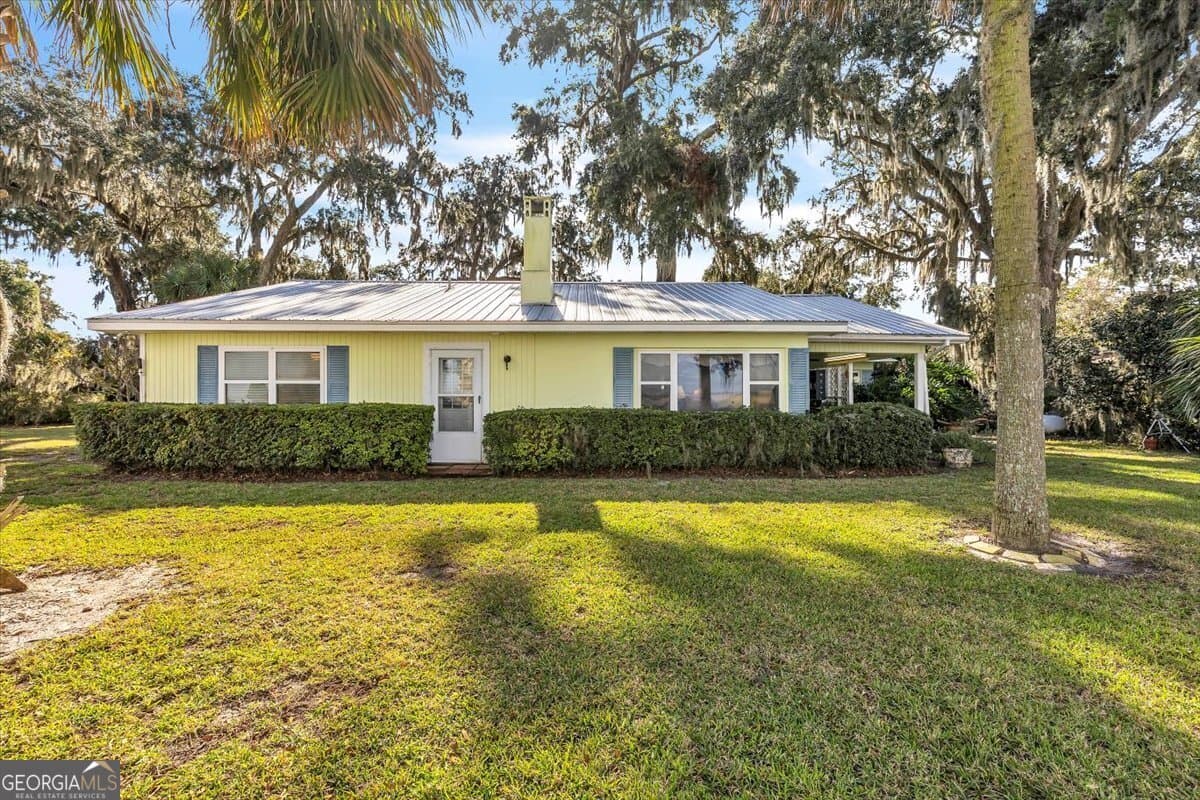 3 bedroom, 2 bathroom, 1,456 sq ft single family residence for sale at 523 Hickory Bluff Drive, Waverly, GA 31565