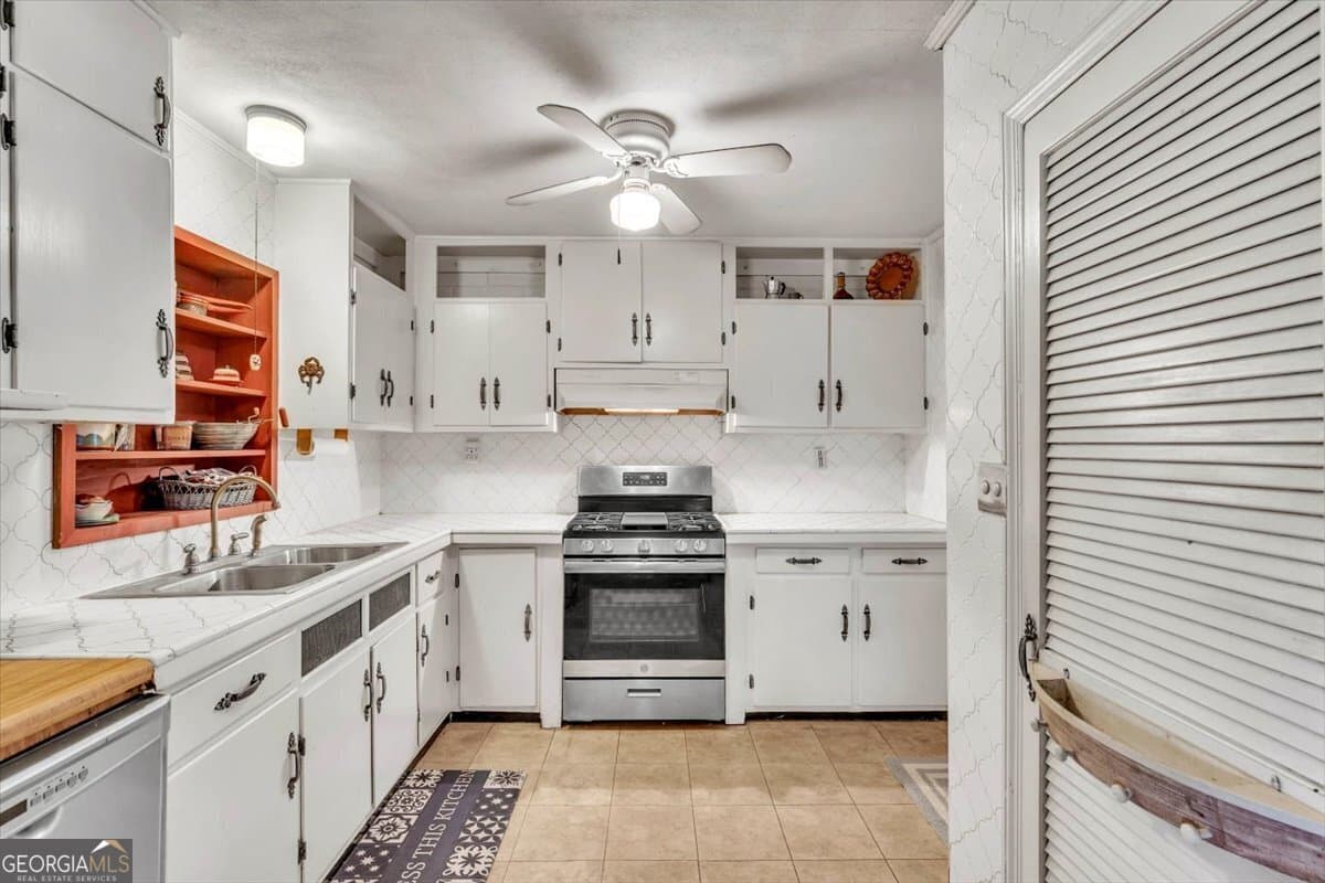 3 bedroom, 2 bathroom, 1,456 sq ft single family residence for sale at 523 Hickory Bluff Drive, Waverly, GA 31565 — photo 5