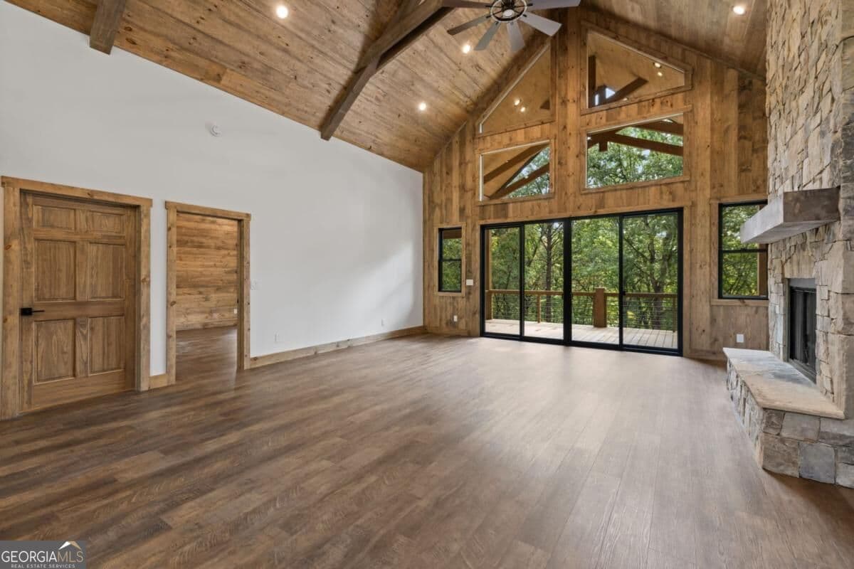 4 bedroom, 6.5 bathroom, 3,680 sq ft cabin,single family residence for sale at 164 Brook Lane, Mineral Bluff, GA 30559 — photo 10