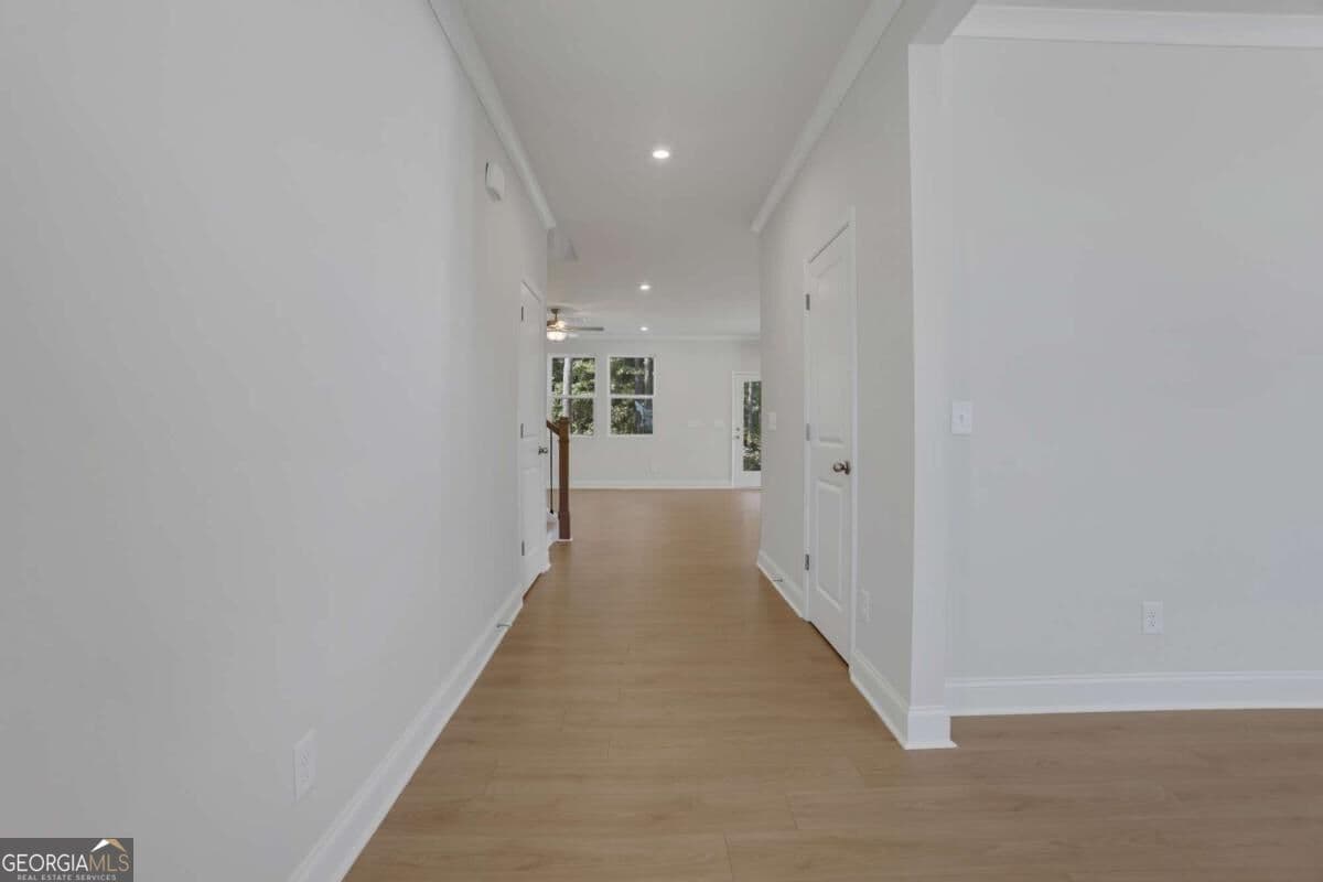 5 bedroom, 3 bathroom, 2,953 sq ft single family residence for sale at 167 Henley Street, Canton, GA 30114 — photo 3