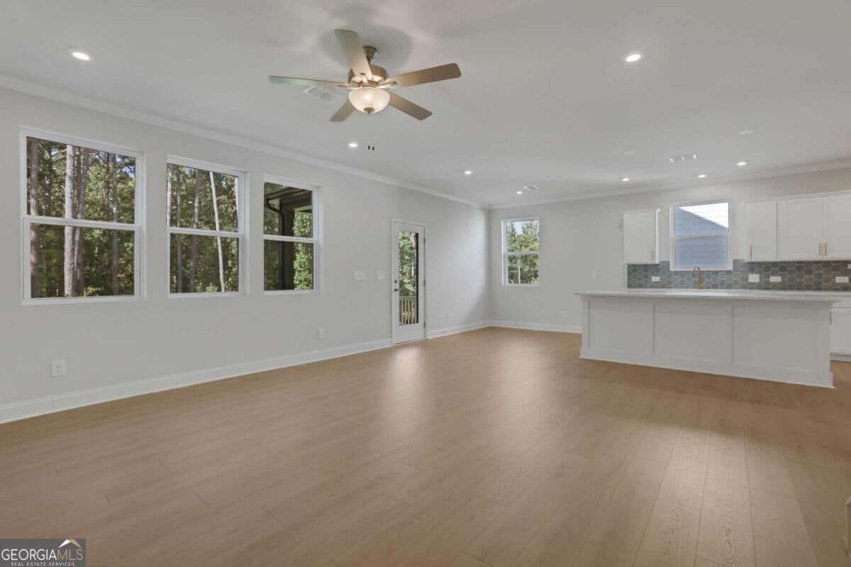 5 bedroom, 3 bathroom, 2,953 sq ft single family residence for sale at 167 Henley Street, Canton, GA 30114 — photo 10