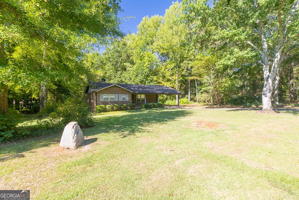 2 bedroom, 1.5 bathroom, 1,080 sq ft single family residence for sale at 880 Smithonia Road, Winterville, GA 30683 — photo 2
