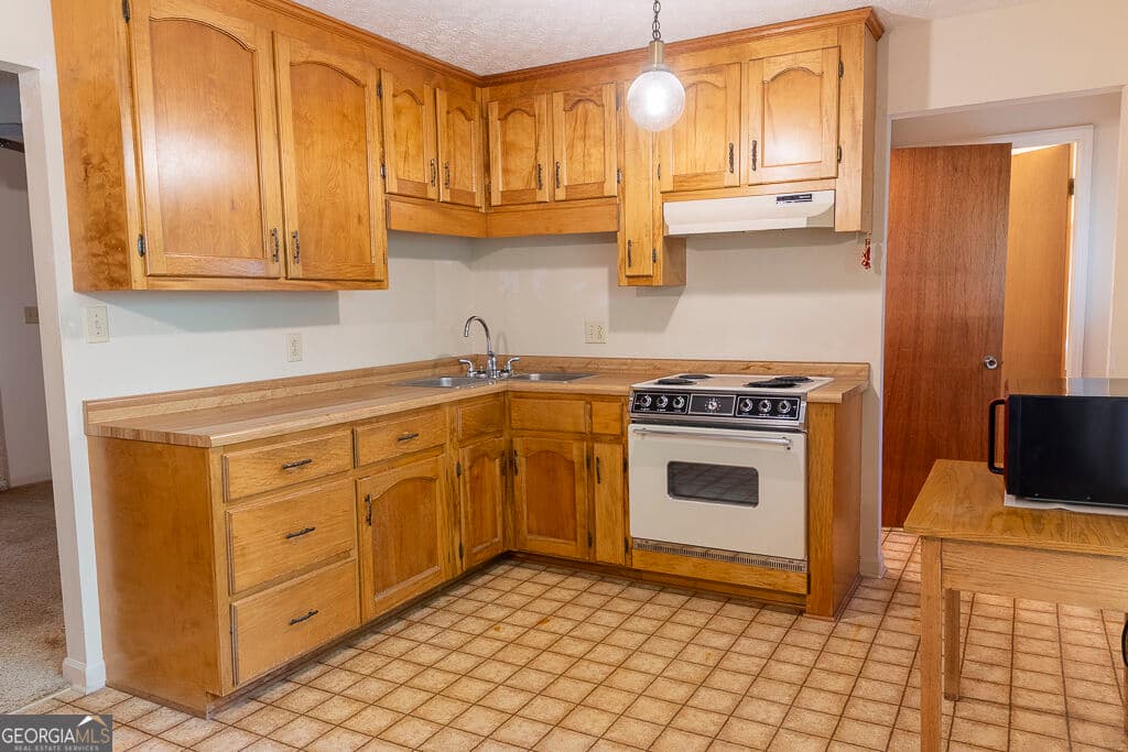 2 bedroom, 1.5 bathroom, 1,080 sq ft single family residence for sale at 880 Smithonia Road, Winterville, GA 30683 — photo 9