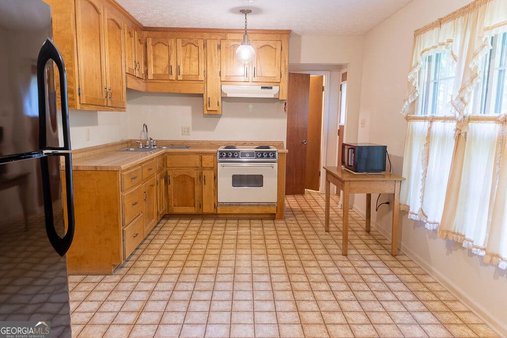 2 bedroom, 1.5 bathroom, 1,080 sq ft single family residence for sale at 880 Smithonia Road, Winterville, GA 30683 — photo 8