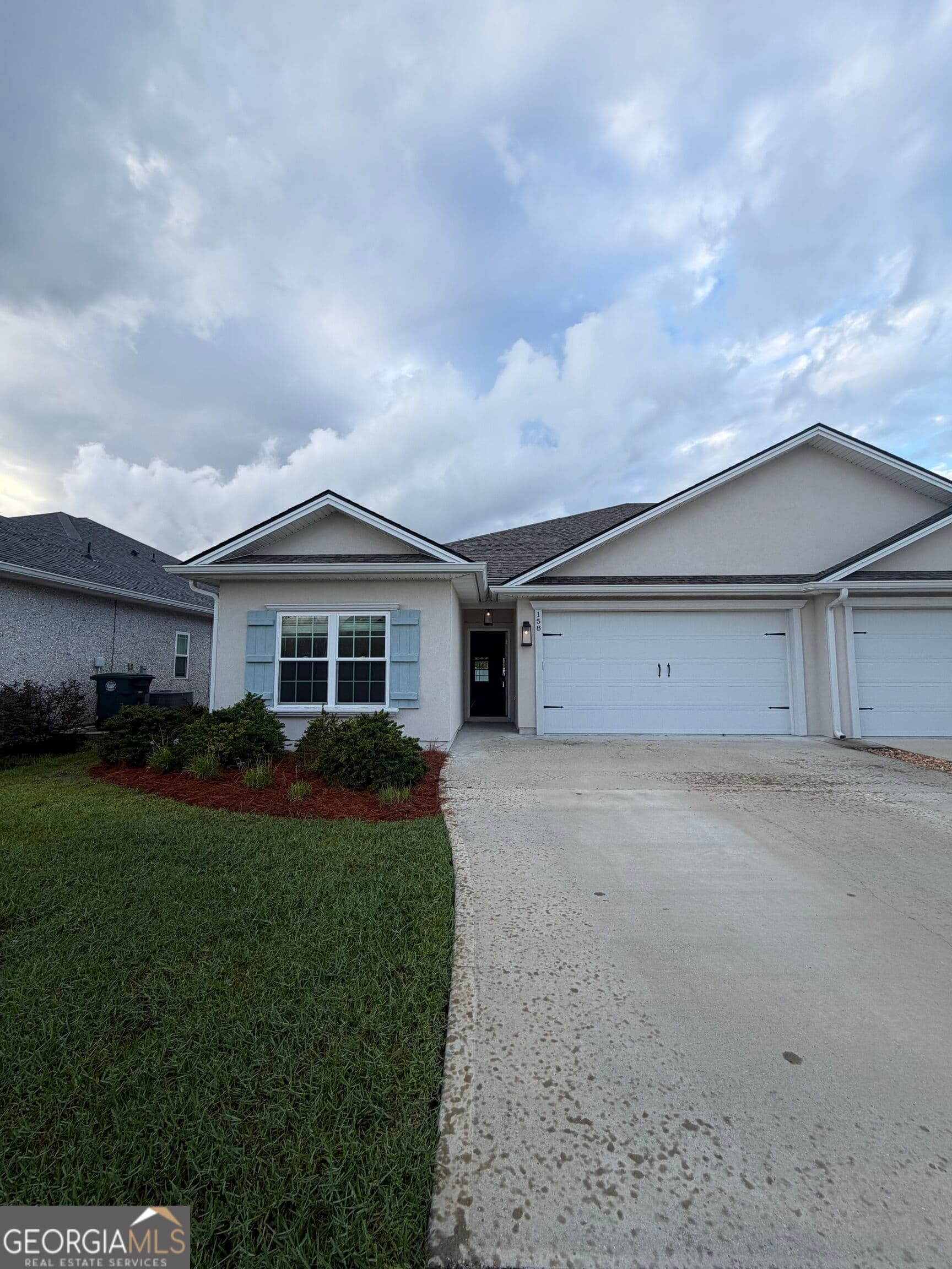 3 bedroom, 2 bathroom, 1,800 sq ft duplex for rent at 158 The Villas Way, Kingsland, GA 31548 for $2,145 a month