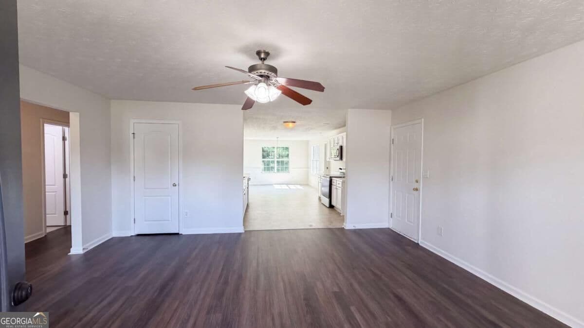 3 bedroom, 2 bathroom, 1,573 sq ft single family residence for sale at 114 Beaty Court, Flovilla, GA 30216 — photo 7