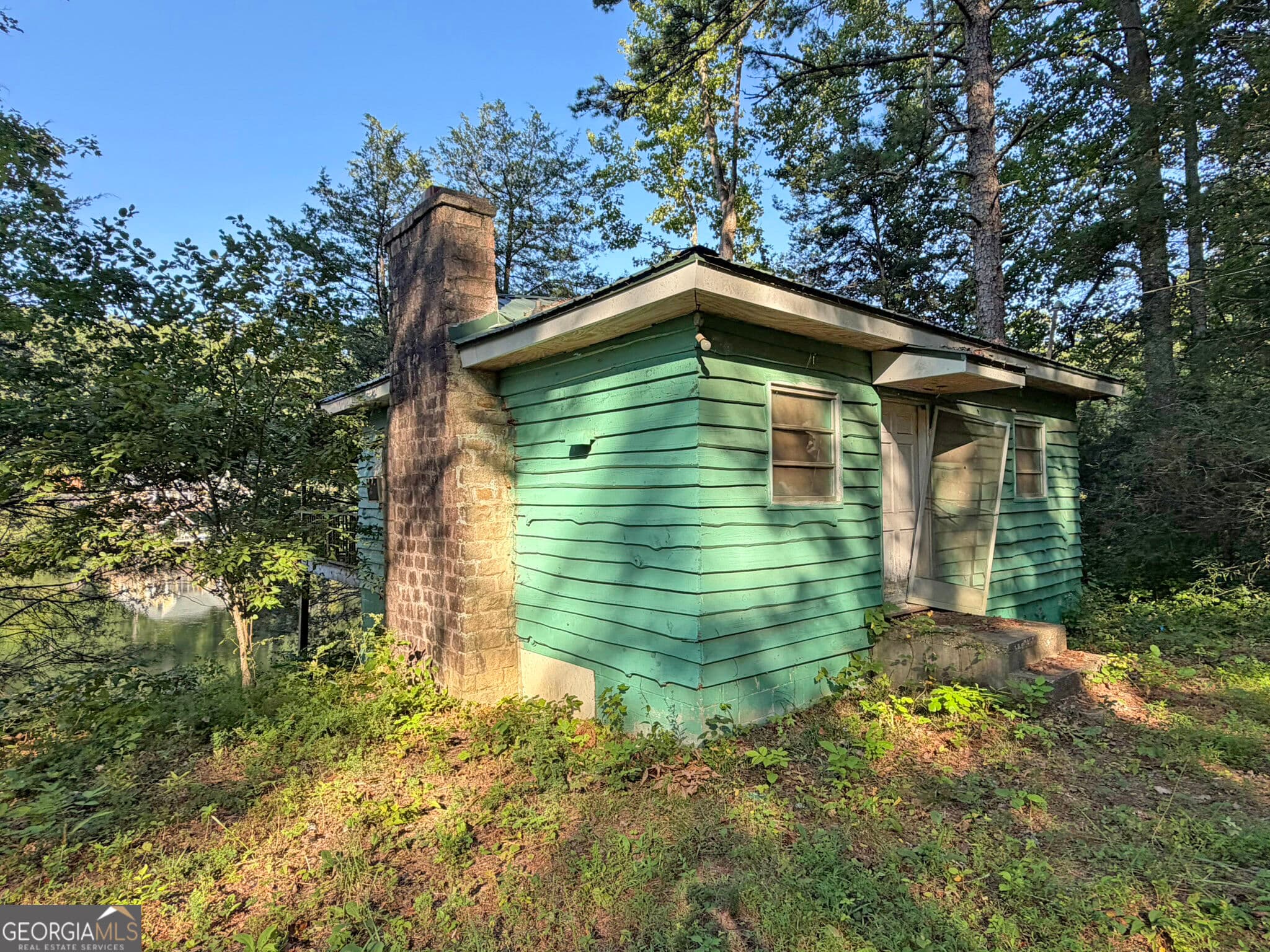 2 bedroom, 1 bathroom, 600 sq ft single family residence for sale at 115 Twin Mountain Lake Circle, Talking Rock, GA 30175 — photo 3
