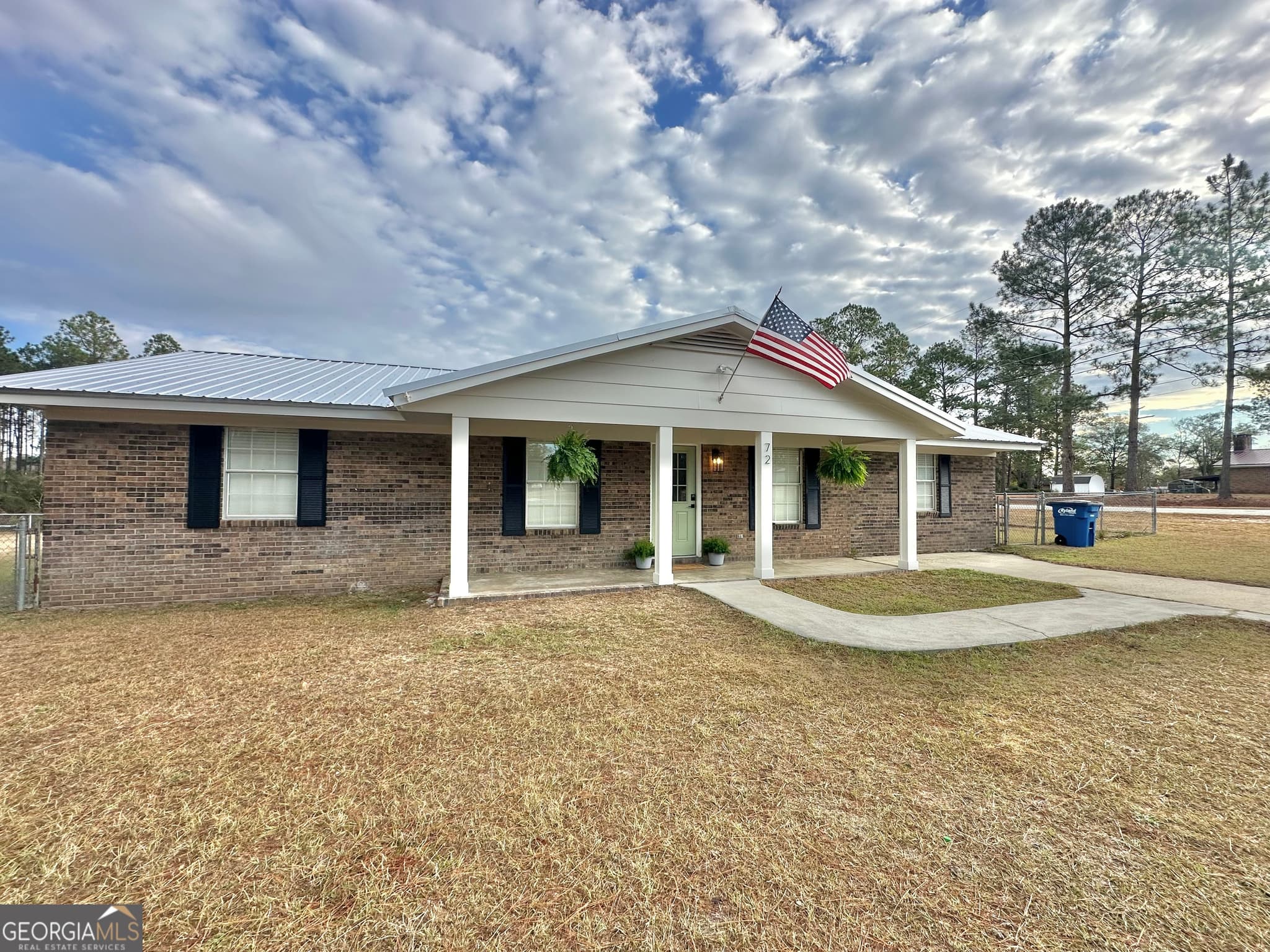 4 bedroom, 2 bathroom, 1,631 sq ft single family residence for sale at 72 W Tenth Street, Mcrae-Helena, GA 31037