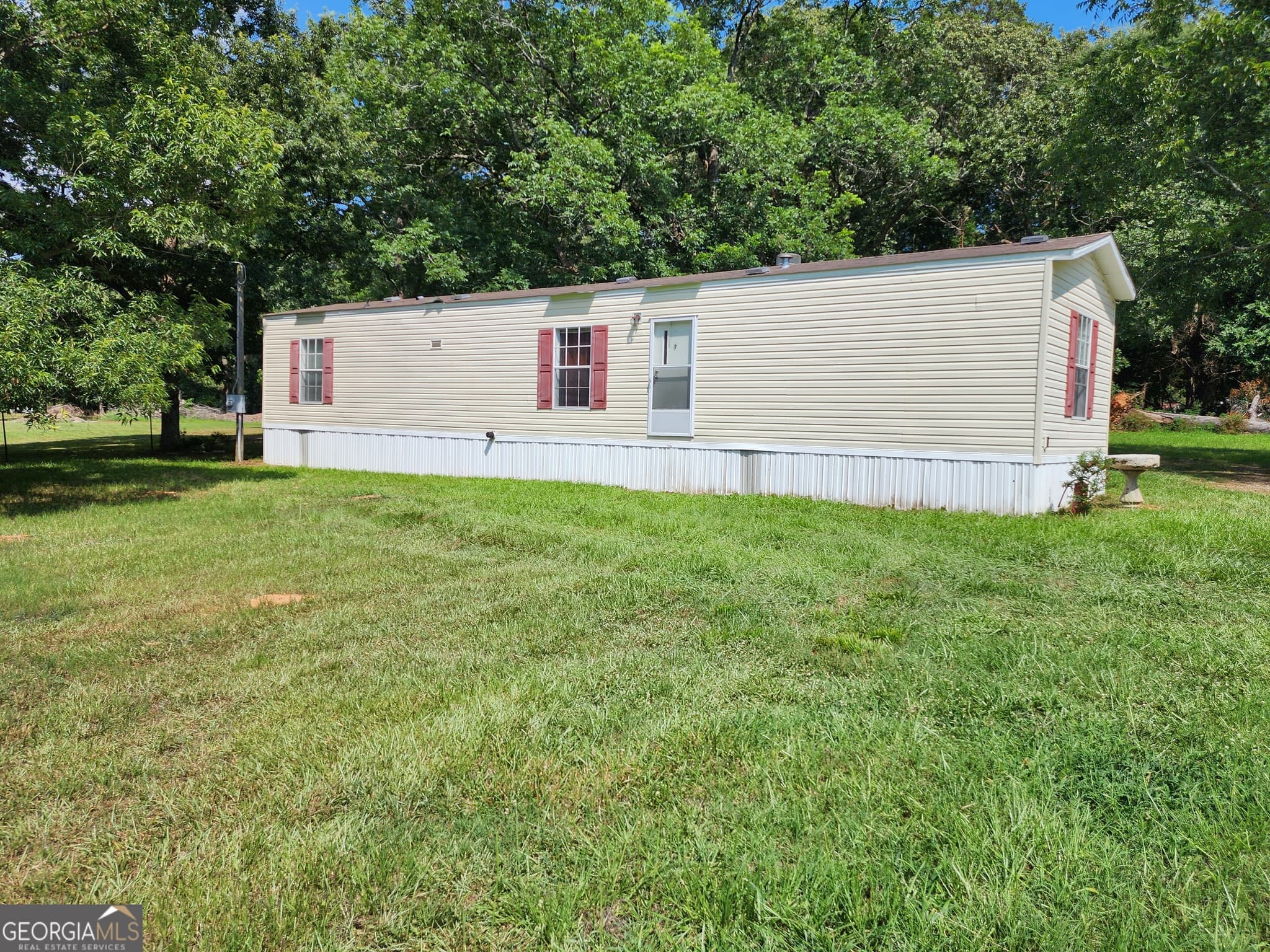 2 bedroom, 2 bathroom, 840 sq ft manufactured home,single family residence for sale at 140 Maple Drive, Washington, GA 30673
