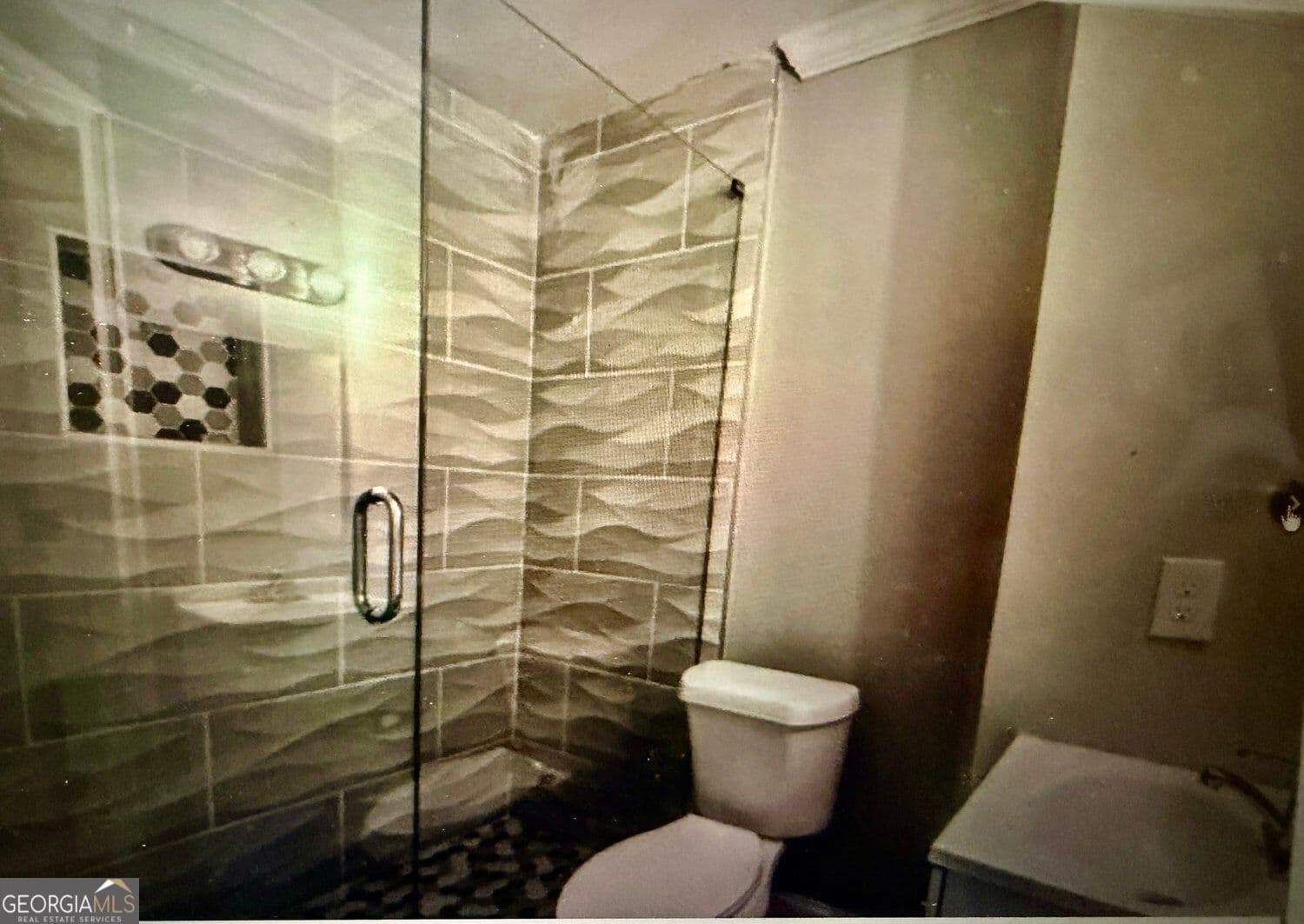 3 bedroom, 2 bathroom, 1,280 sq ft single family residence for sale at 1375 Graymont Drive, Atlanta, GA 30310 — photo 10