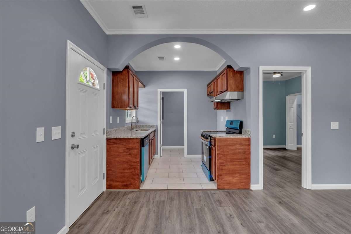 4 bedroom, 2 bathroom, 1,616 sq ft single family residence for sale at 104 Robinson Street, Byron, GA 31008 — photo 8