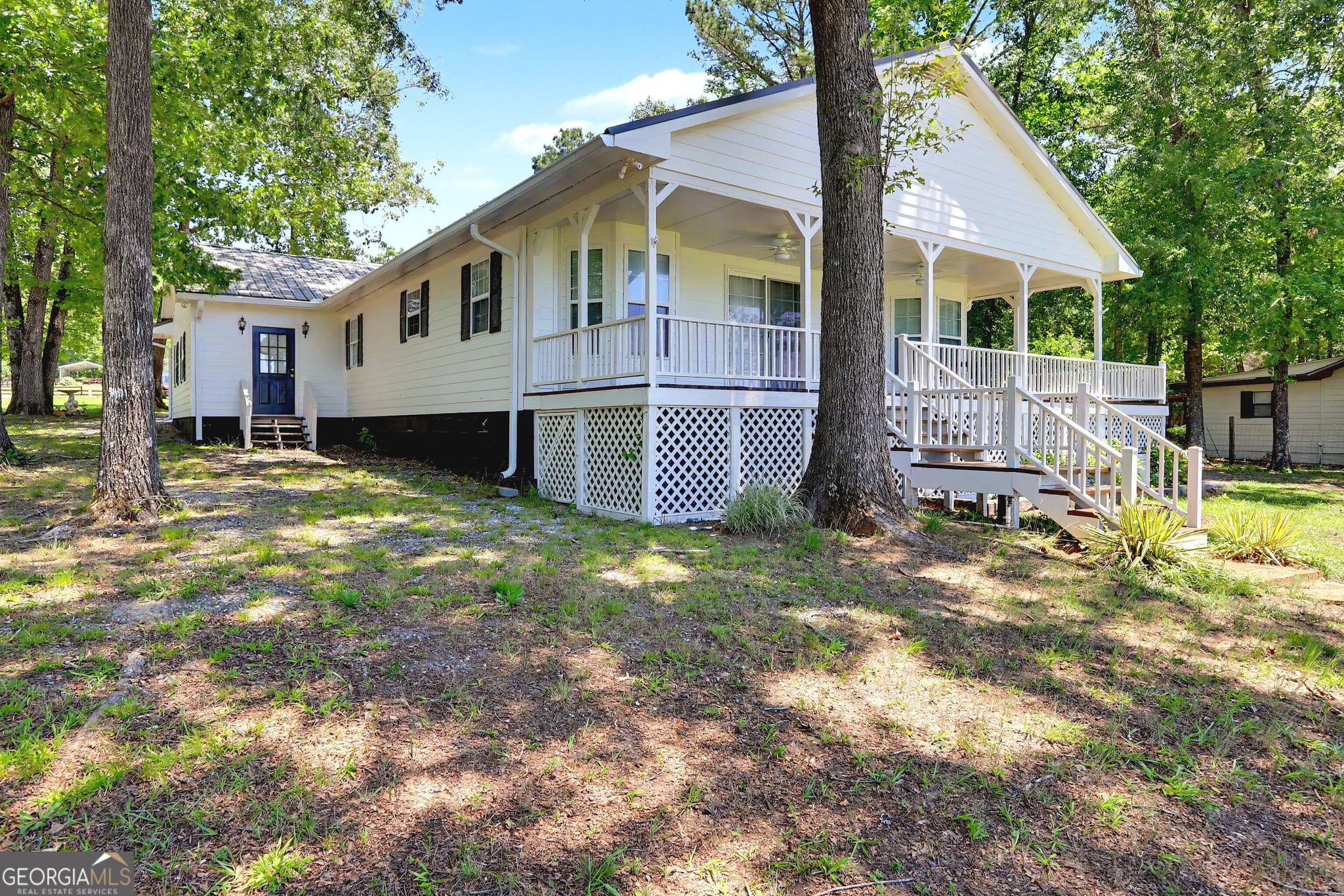 2 bedroom, 2 bathroom, 1,773 sq ft single family residence for sale at 1691 Arrowhead Road, Greensboro, GA 30642 — photo 3