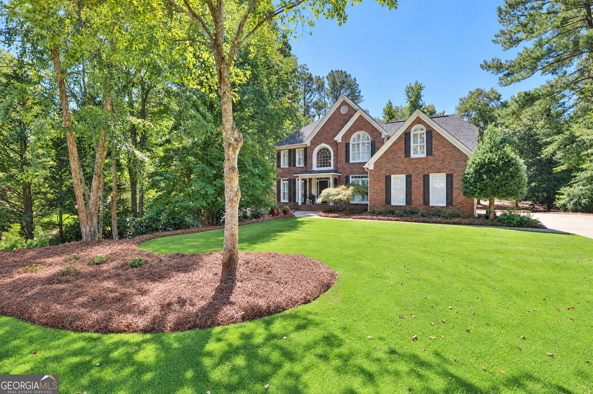 5 bedroom, 3.5 bathroom, 3,784 sq ft single family residence for sale at 325 Stonehaven Drive, Fayetteville, GA 30215 — photo 2