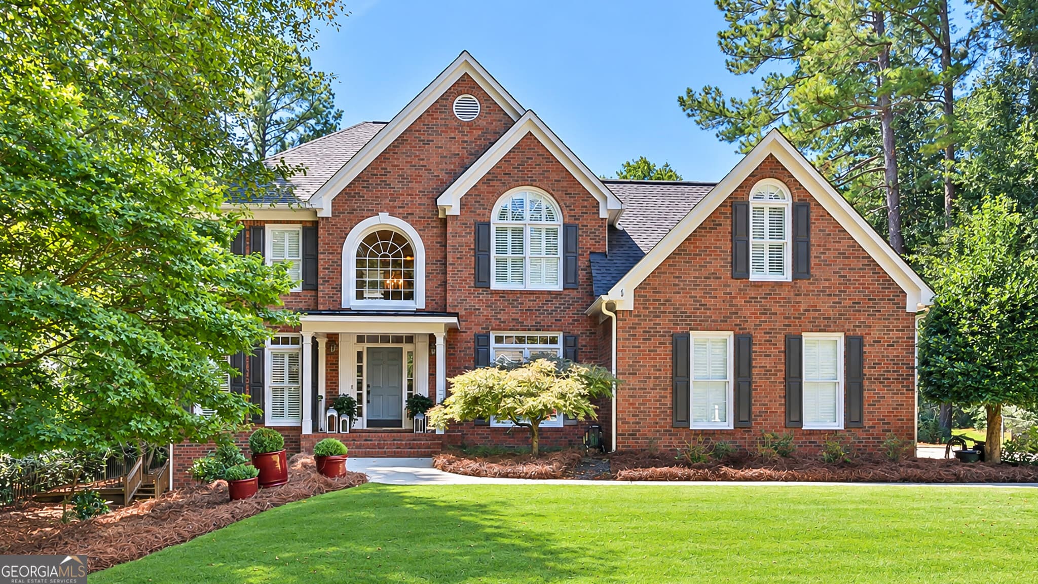 5 bedroom, 3.5 bathroom, 3,784 sq ft single family residence for sale at 325 Stonehaven Drive, Fayetteville, GA 30215 — photo 1 of 57