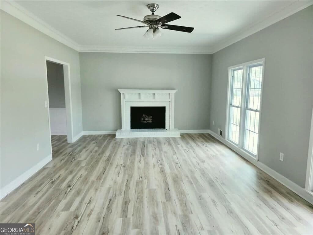 4 bedroom, 2.5 bathroom single family residence for sale at 1620 Summit View Way, Snellville, GA 30078 — photo 2