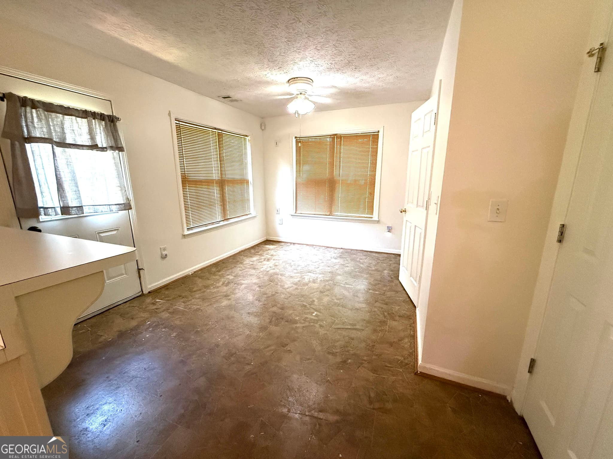 3 bedroom, 2 bathroom, 1,838 sq ft single family residence for rent at 25 Brookstone Court, Covington, GA 30016 for $1,900 a month — photo 5