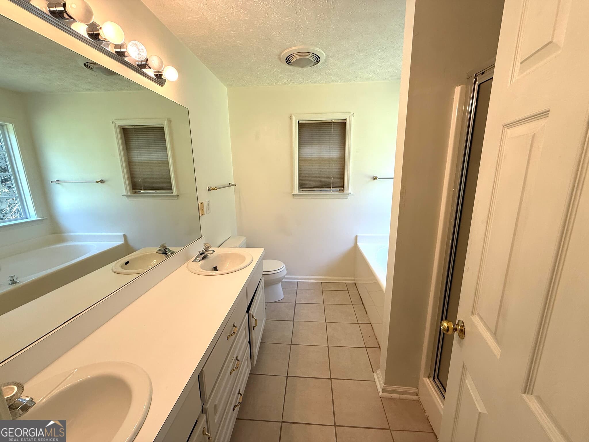 3 bedroom, 2 bathroom, 1,838 sq ft single family residence for rent at 25 Brookstone Court, Covington, GA 30016 for $1,900 a month — photo 8