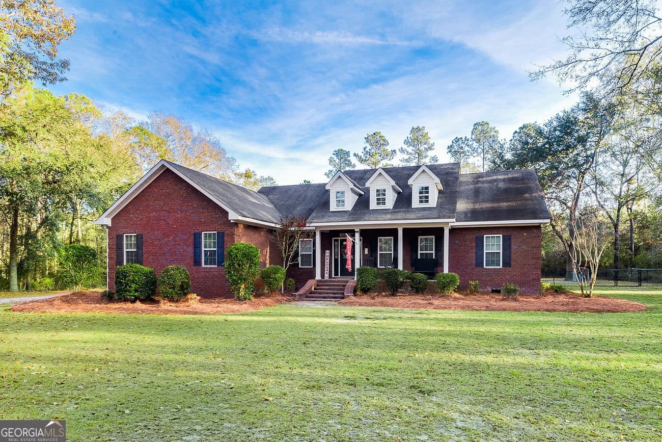 3 bedroom, 2.5 bathroom, 1 sq ft single family residence for sale at 316 Hatcher Run, Ellabell, GA 31308 — photo 2